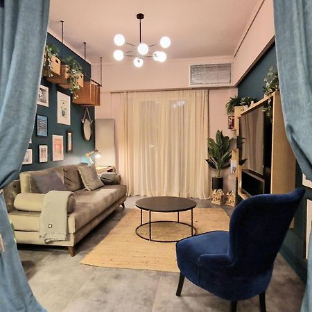 Апартаменты Secret Garden Downtown Афины Экстерьер фото
